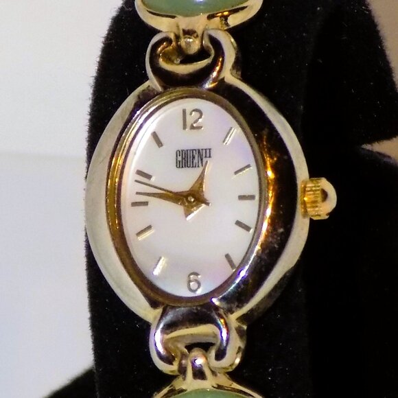 Vintage Gruen II Women's Carved Semi-Precious Stone Scarab Mother-of-Pearl Watch - Picture 2 of 8